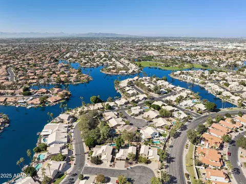 View/Area - 916 S Dolphin Dr, Gilbert, AZ 85233 photo 8 of 10