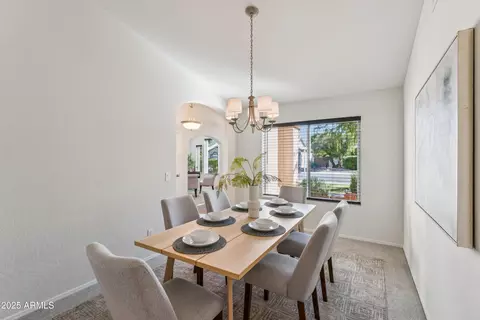 Dining - 916 S Dolphin Dr, Gilbert, AZ 85233 photo 2 of 4