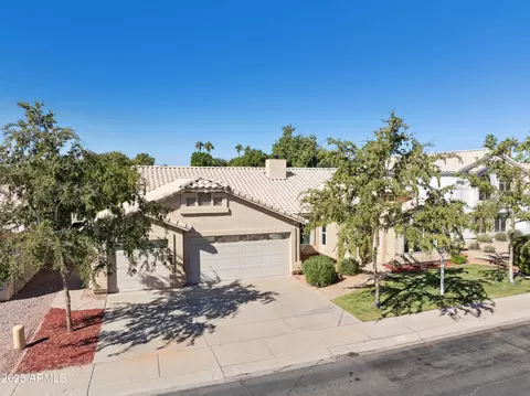 Exterior - 916 S Dolphin Dr, Gilbert, AZ 85233 photo 11 of 11