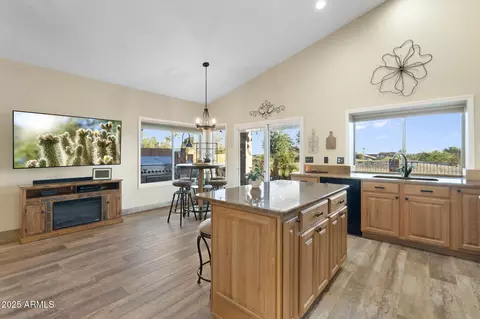 Kitchen - 1437 E Glenhaven Dr, Phoenix, AZ 85048 photo 1 of 5