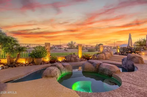 Exterior - 1437 E Glenhaven Dr, Phoenix, AZ 85048 photo 4 of 5
