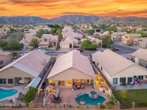 View/Area - 1437 E Glenhaven Dr, Phoenix, AZ 85048 photo 3 of 5