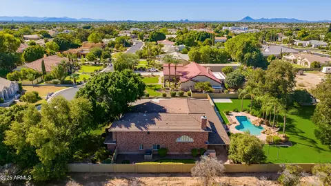 View/Area - 3958 E Juniper Cir, Mesa, AZ 85205 photo 2 of 4
