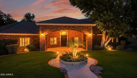 3958 E Juniper Cir, Mesa, AZ 85205