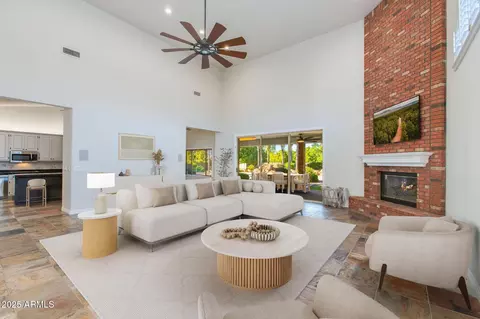 Living - 3958 E Juniper Cir, Mesa, AZ 85205 photo 3 of 5