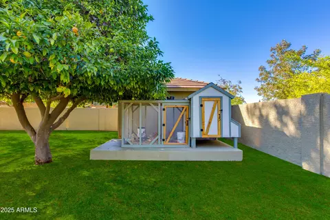 Exterior - 3958 E Juniper Cir, Mesa, AZ 85205 photo 16 of 18