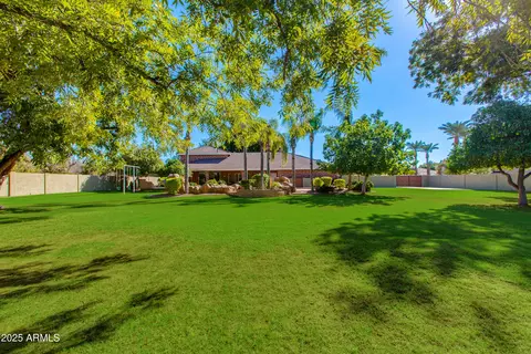 Exterior - 3958 E Juniper Cir, Mesa, AZ 85205 photo 14 of 18