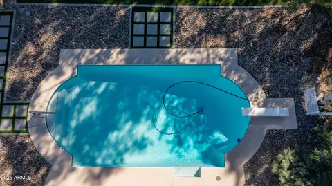 Exterior - 141 Eugie Ave, Phoenix, AZ 85022 photo 14 of 14