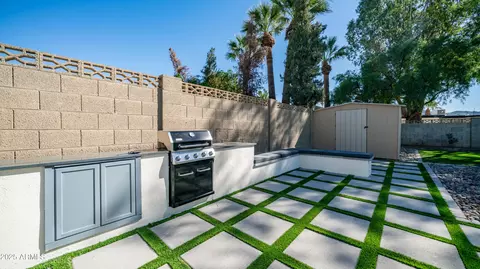 Exterior - 141 Eugie Ave, Phoenix, AZ 85022 photo 3 of 14