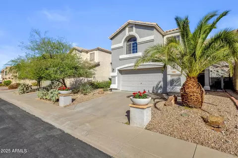 1452 E South Fork Dr, Phoenix, AZ 85048