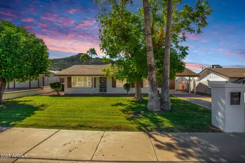 1517 E Carol Ave, Phoenix, AZ 85020