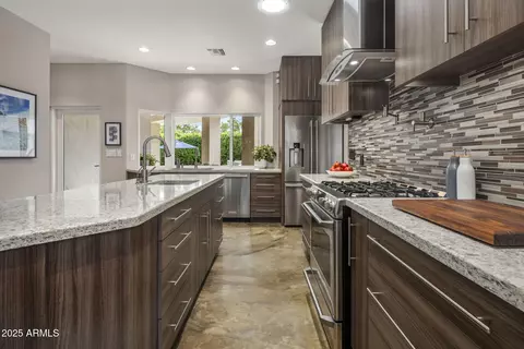 Kitchen - 219 E Oregon Ave, Phoenix, AZ 85012 photo 2 of 6