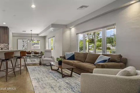 Living - 219 E Oregon Ave, Phoenix, AZ 85012 photo 2 of 3