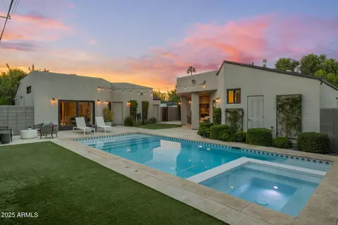 Exterior - 219 E Oregon Ave, Phoenix, AZ 85012 photo 2 of 4