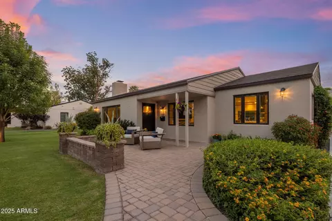 Exterior - 219 E Oregon Ave, Phoenix, AZ 85012 photo 1 of 4