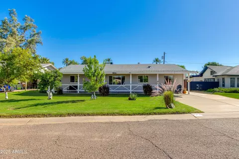 3313 N 43rd Pl, Phoenix, AZ 85018
