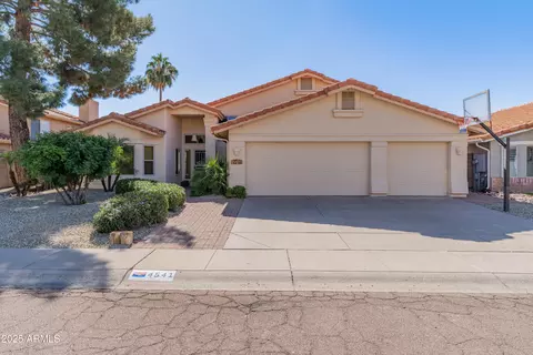4541 E Carolina Dr, Phoenix, AZ 85032