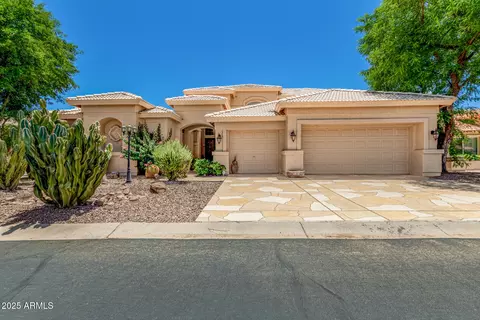 9011 Emerald Dr, Sun Lakes, AZ 85248