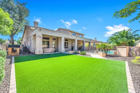 640 E Vinedo Ln, Tempe, AZ 85284