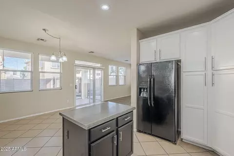 Kitchen - 1224 E Julian Dr, Gilbert, AZ 85295 photo 7 of 7