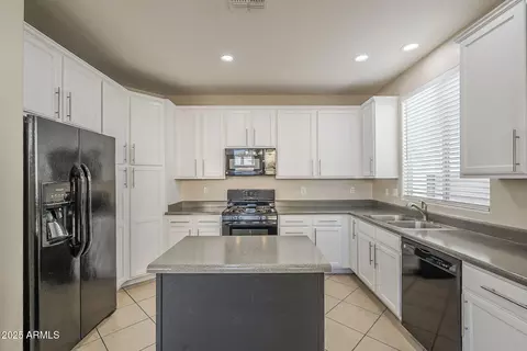 Kitchen - 1224 E Julian Dr, Gilbert, AZ 85295 photo 2 of 7