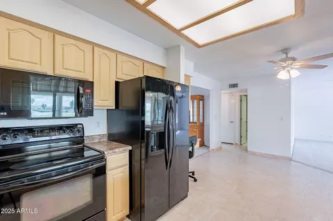 Kitchen - 8147 E Lakeview Ave, Mesa, AZ 85209 photo 3 of 6
