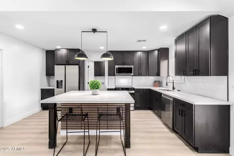 2415 E Jacinto Ave, Mesa, AZ 85204