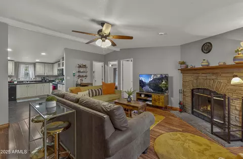 1349 S Burlington St, Flagstaff, AZ 86001