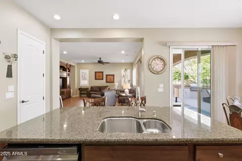 Kitchen - 3128 E Blue Sage Ct, Gilbert, AZ 85297 photo 6 of 8