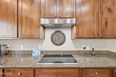 Kitchen - 3128 E Blue Sage Ct, Gilbert, AZ 85297 photo 8 of 8