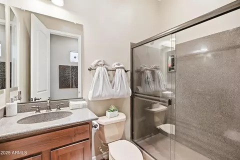 Bath - 3128 E Blue Sage Ct, Gilbert, AZ 85297 photo 1 of 6