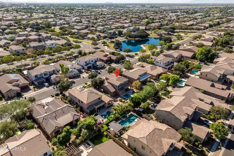 View/Area - 3128 E Blue Sage Ct, Gilbert, AZ 85297 photo 8 of 22