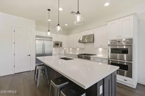 Kitchen - 2480 E Haymore St, Gilbert, AZ 85298 photo 1 of 5