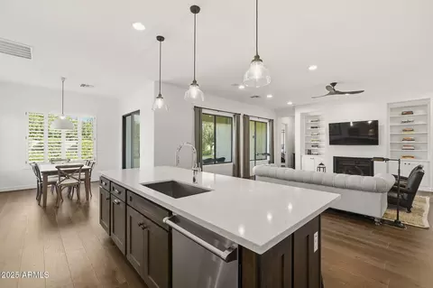 Kitchen - 2480 E Haymore St, Gilbert, AZ 85298 photo 3 of 5