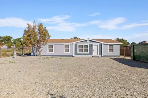 20772 E Stagecoach Trl, Mayer, AZ 86333