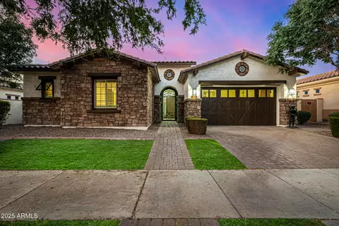 10334 E Radiant Ave, Mesa, AZ 85212