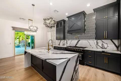 Kitchen - 10334 E Radiant Ave, Mesa, AZ 85212 photo 2 of 2