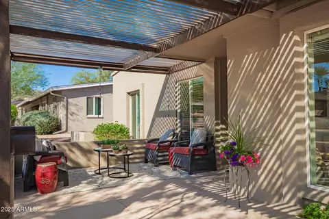 2432 E Cochise Rd, Phoenix, AZ 85028