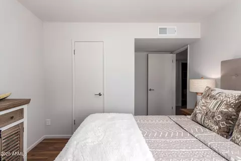 Bedroom - 2432 E Cochise Rd, Phoenix, AZ 85028 photo 5 of 5