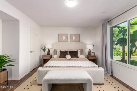 Bedroom - 2432 E Cochise Rd, Phoenix, AZ 85028 photo 1 of 5