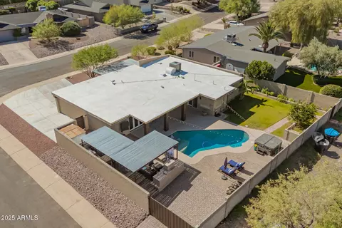 View/Area - 2432 E Cochise Rd, Phoenix, AZ 85028 photo 1 of 4