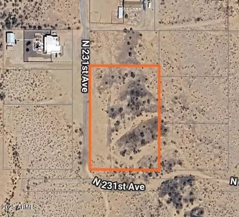 0 S Unknown -- #'_', Wittmann, AZ 85361