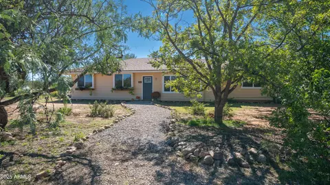 7452 E Nevada Dr, Hereford, AZ 85615