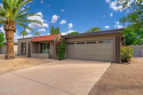 4001 E Cannon Dr, Phoenix, AZ 85028 photo 2