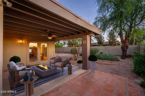 4001 E Cannon Dr, Phoenix, AZ 85028 photo 9