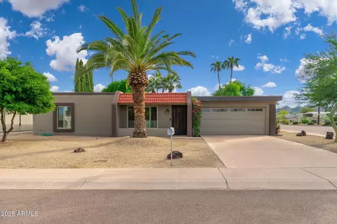 4001 E Cannon Dr, Phoenix, AZ 85028