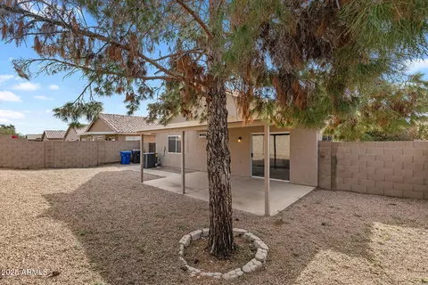 Exterior - 8658 E Capri Ave, Mesa, AZ 85208 photo 5 of 6