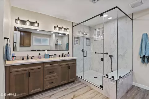 Bath - 1102 E Cedar Ln, Payson, AZ 85541 photo 1 of 3