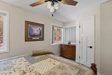 Bedroom - 1102 E Cedar Ln, Payson, AZ 85541 photo 4 of 5