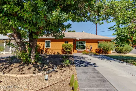 702 W Cambridge Ave, Phoenix, AZ 85007